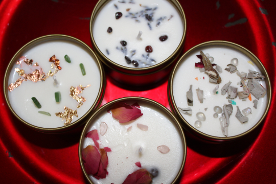 organic and vegan scented candle