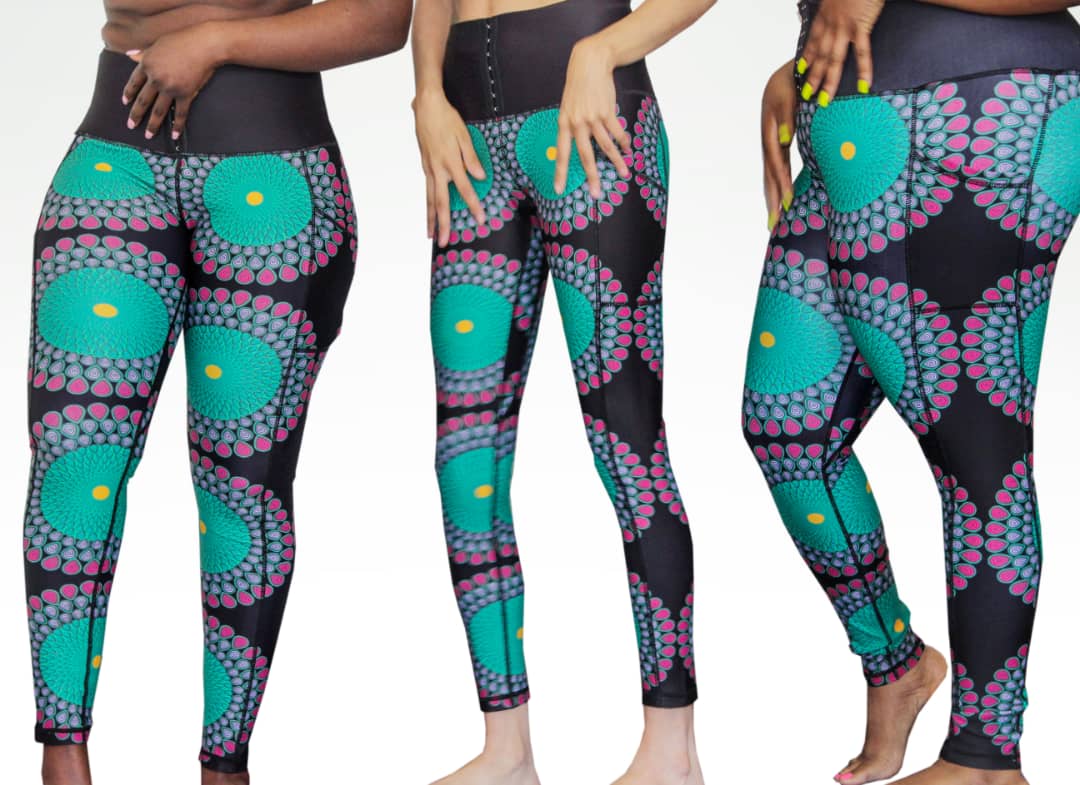 Yoga leggings with side pockets