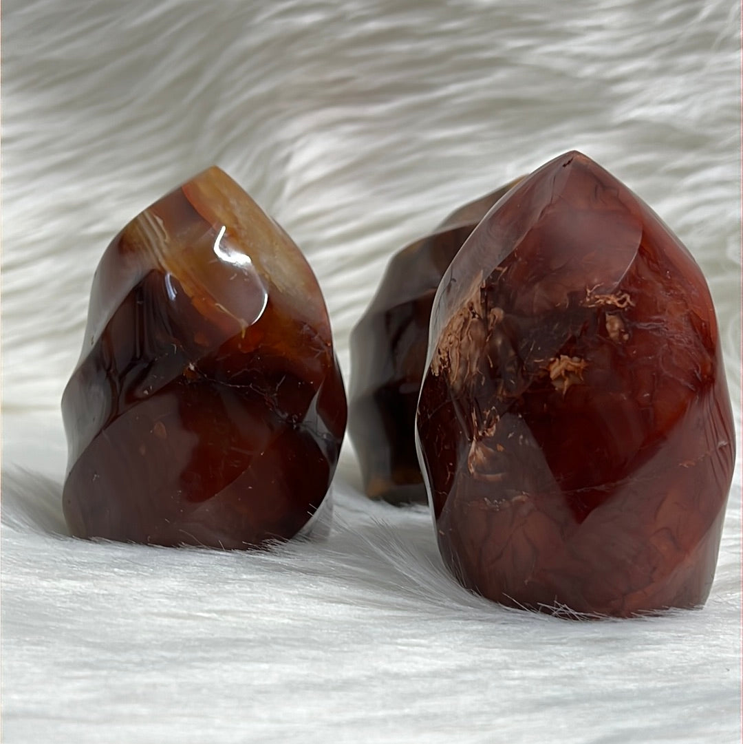 Carnelian healing crystal - Flame