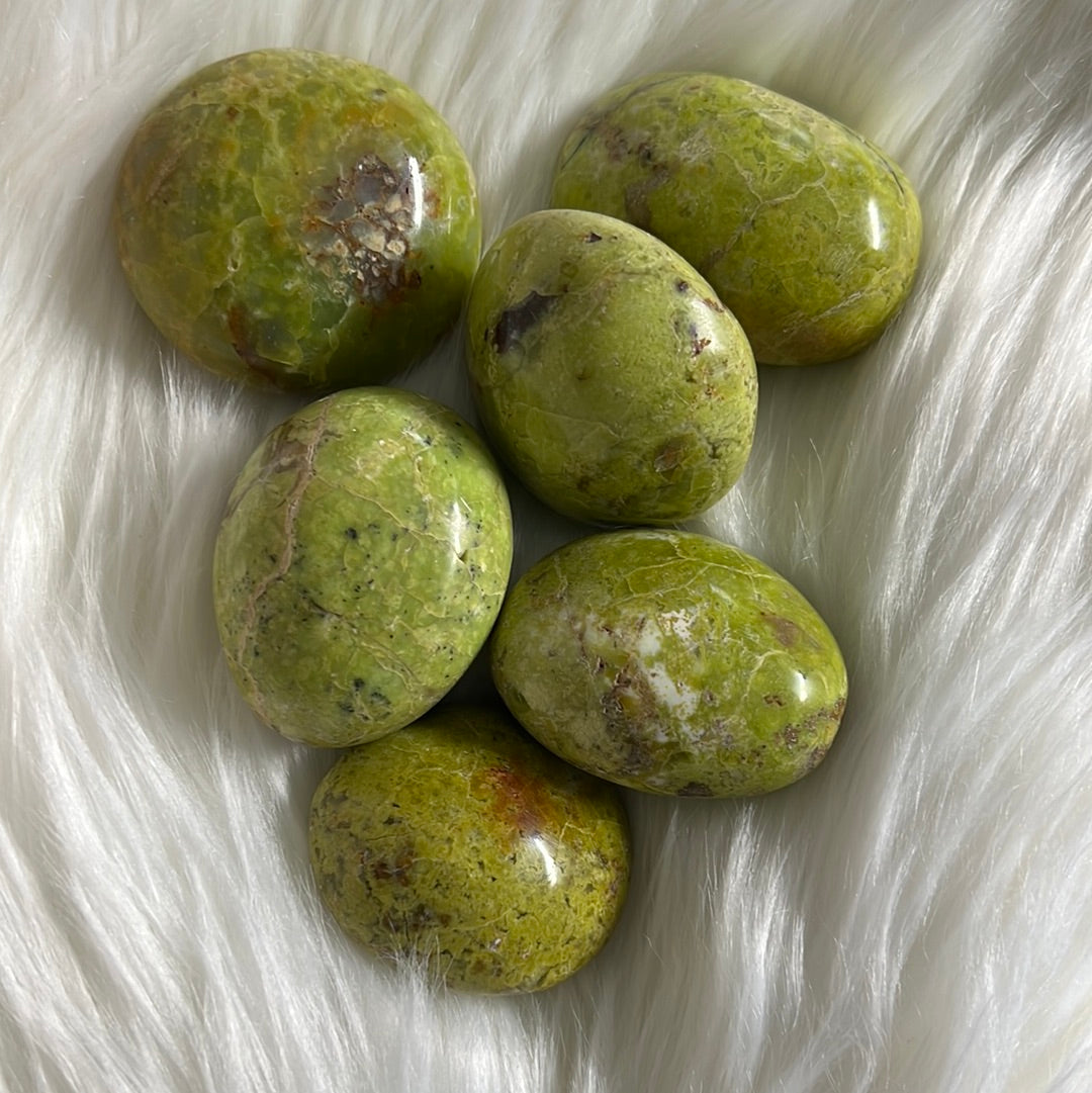 green opal palm stone