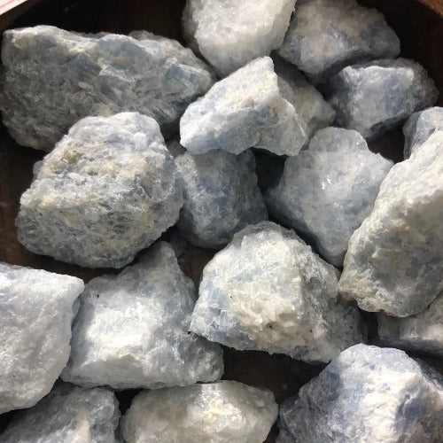 healing celestite stones