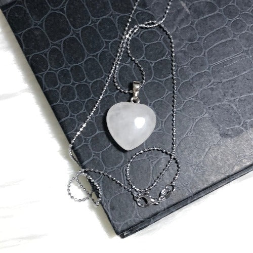 silver chain quartz necklace