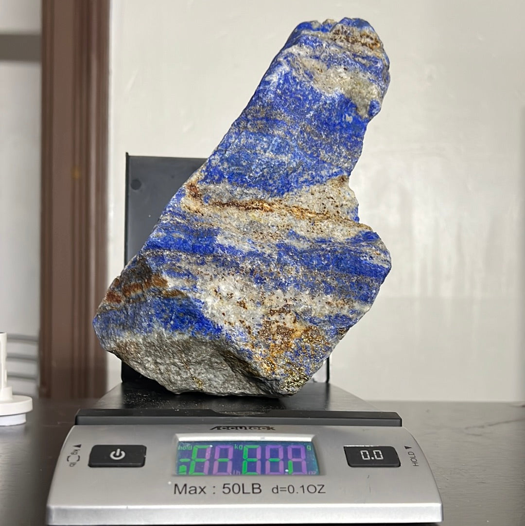 lapis lazuli with gold flakes in it