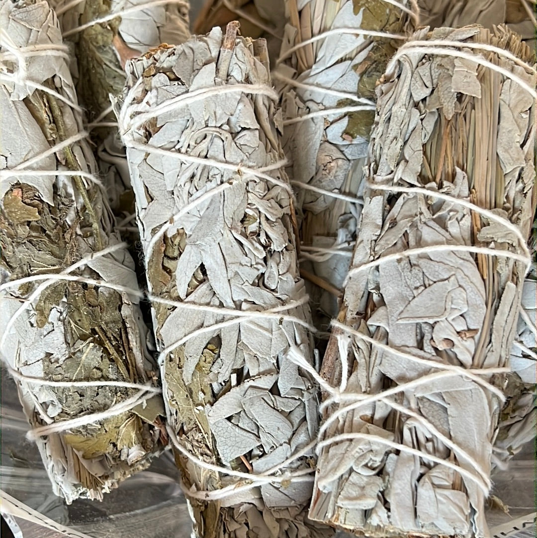 Mix of White Sage - Lemongrass & Citronella smudge bundle