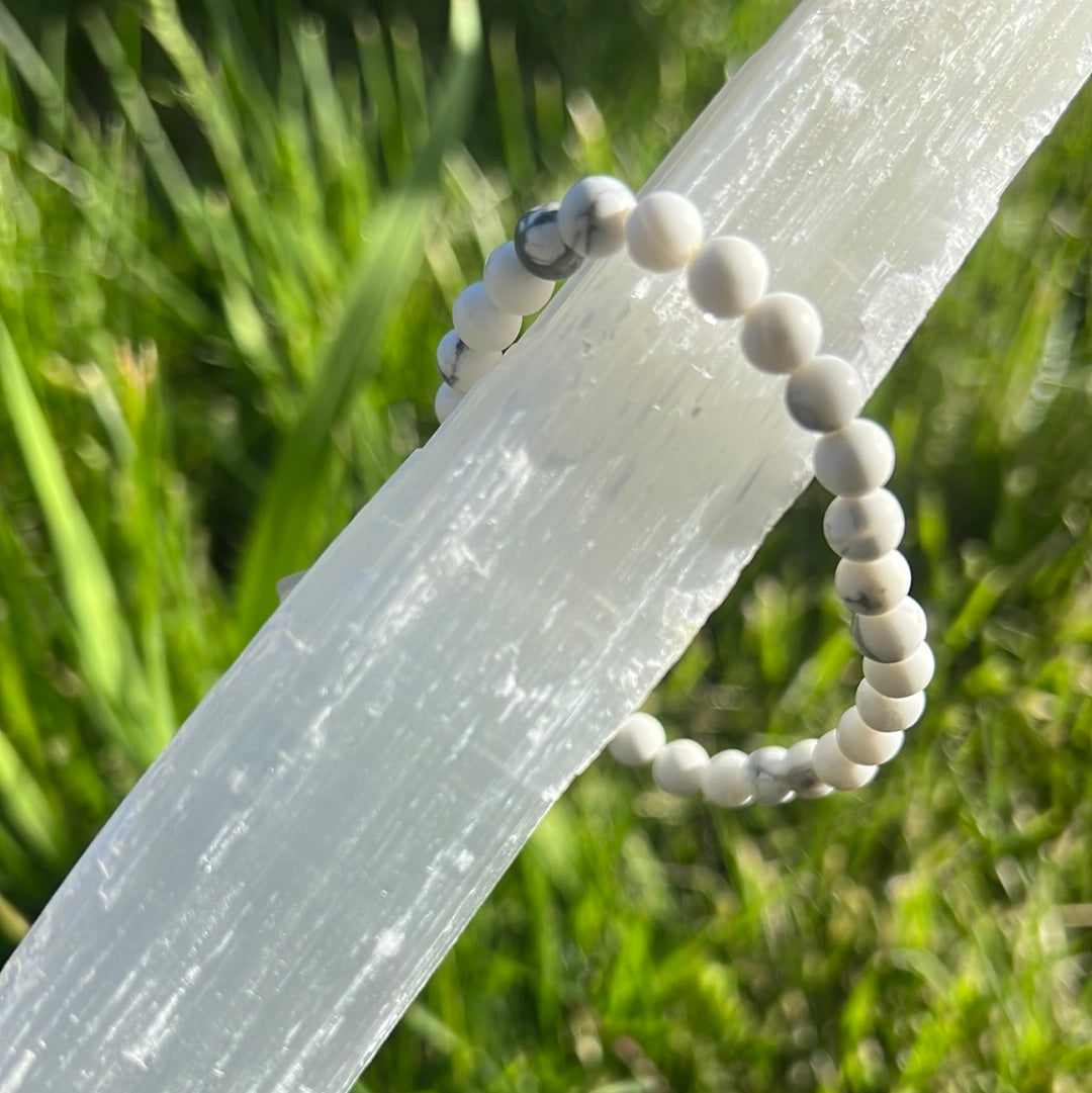 Pulsera de cristal de howlita - Howlita blanca