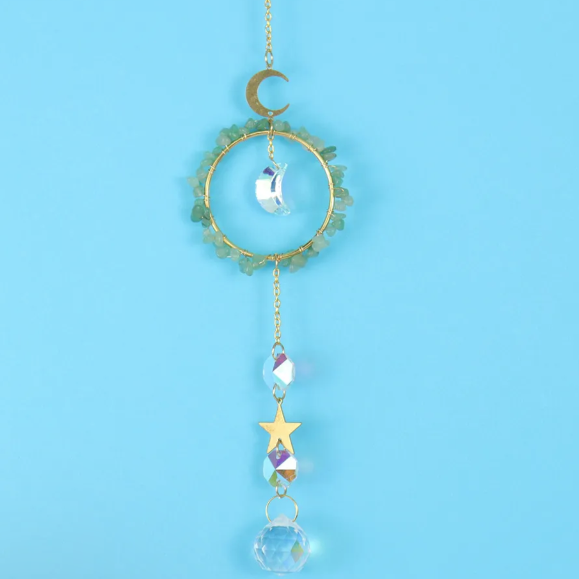 Atrapasueños de cristal con luna y estrella