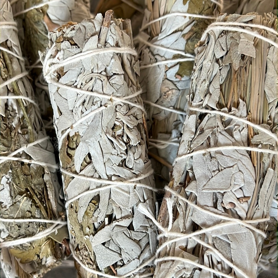 Mix of White Sage - Lemongrass & Citronella smudge bundle