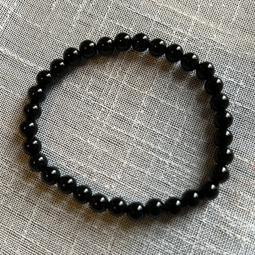 crystal jewelry for protection and strength