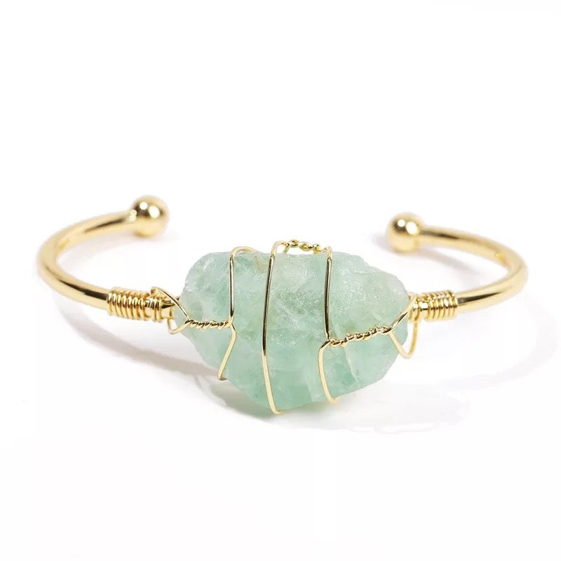 Pulsera de alambre envuelto con cristales curativos
