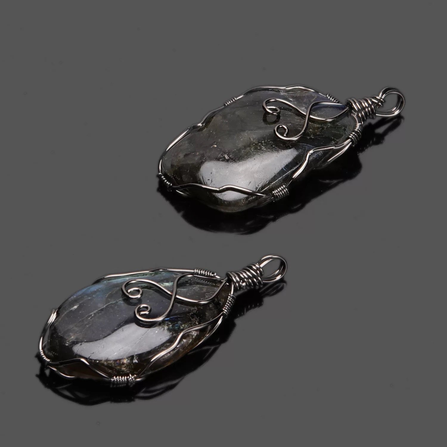 wire wrapped labradorite necklace