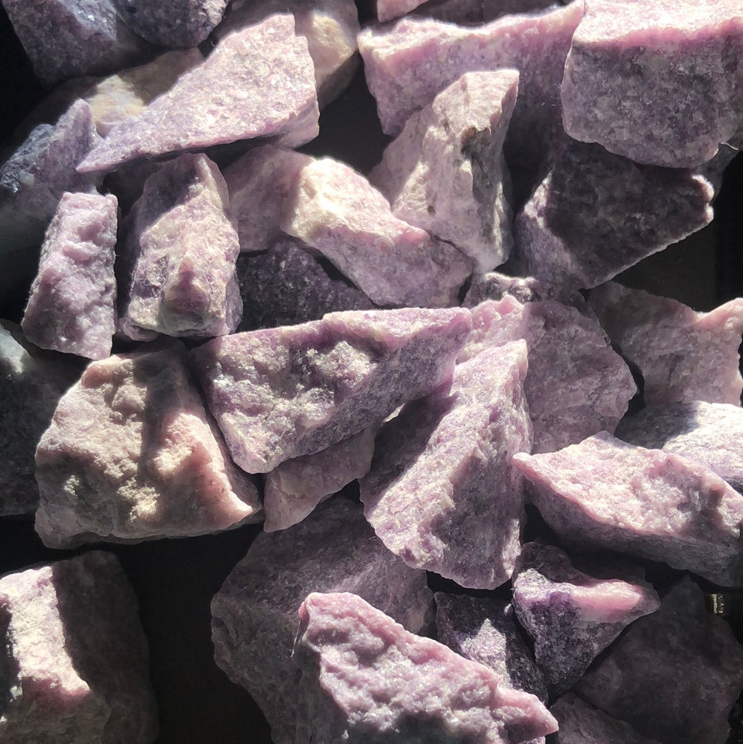 Piedra lepidolita