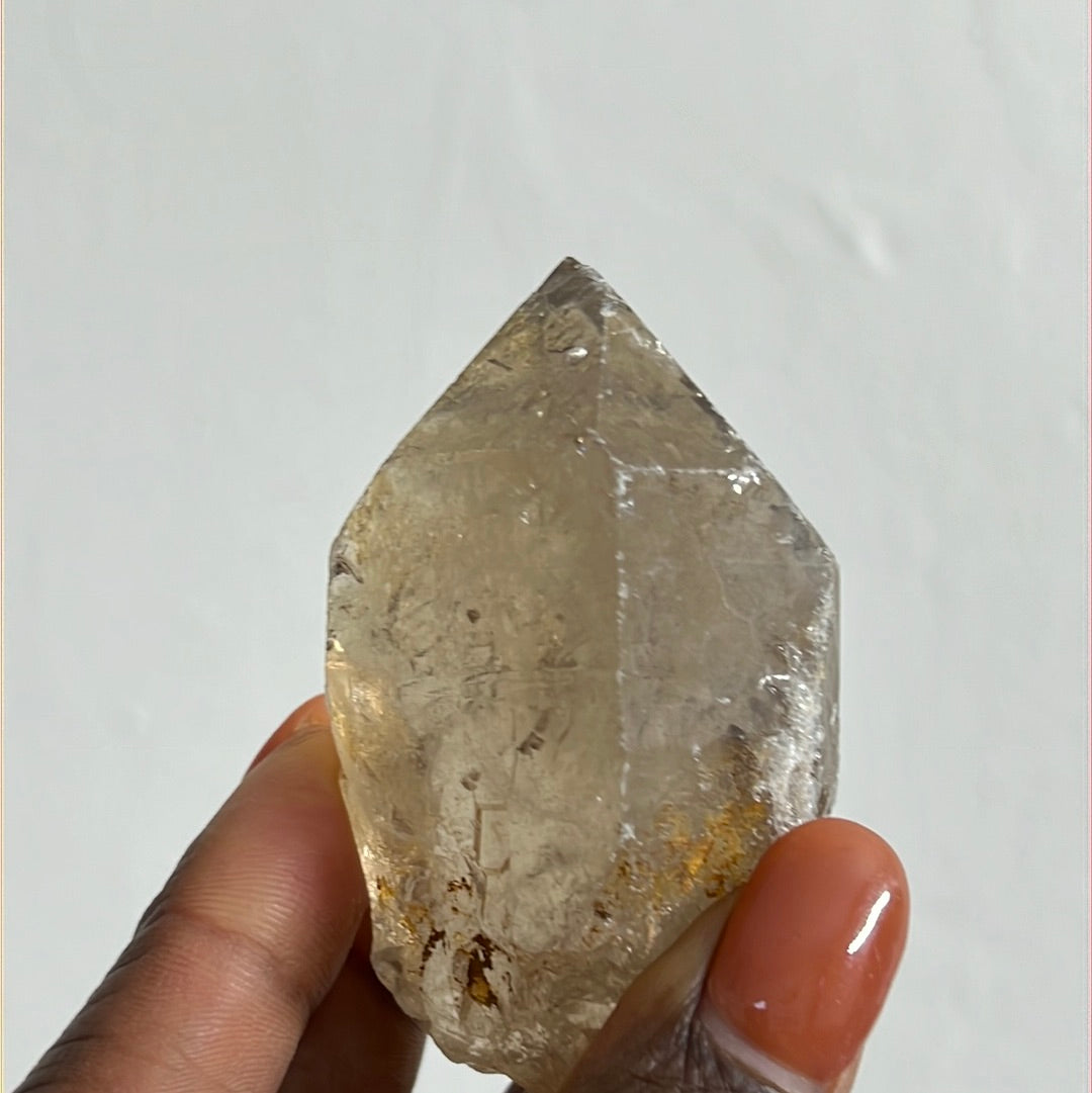 Punta de cristal de cuarzo ahumado en bruto