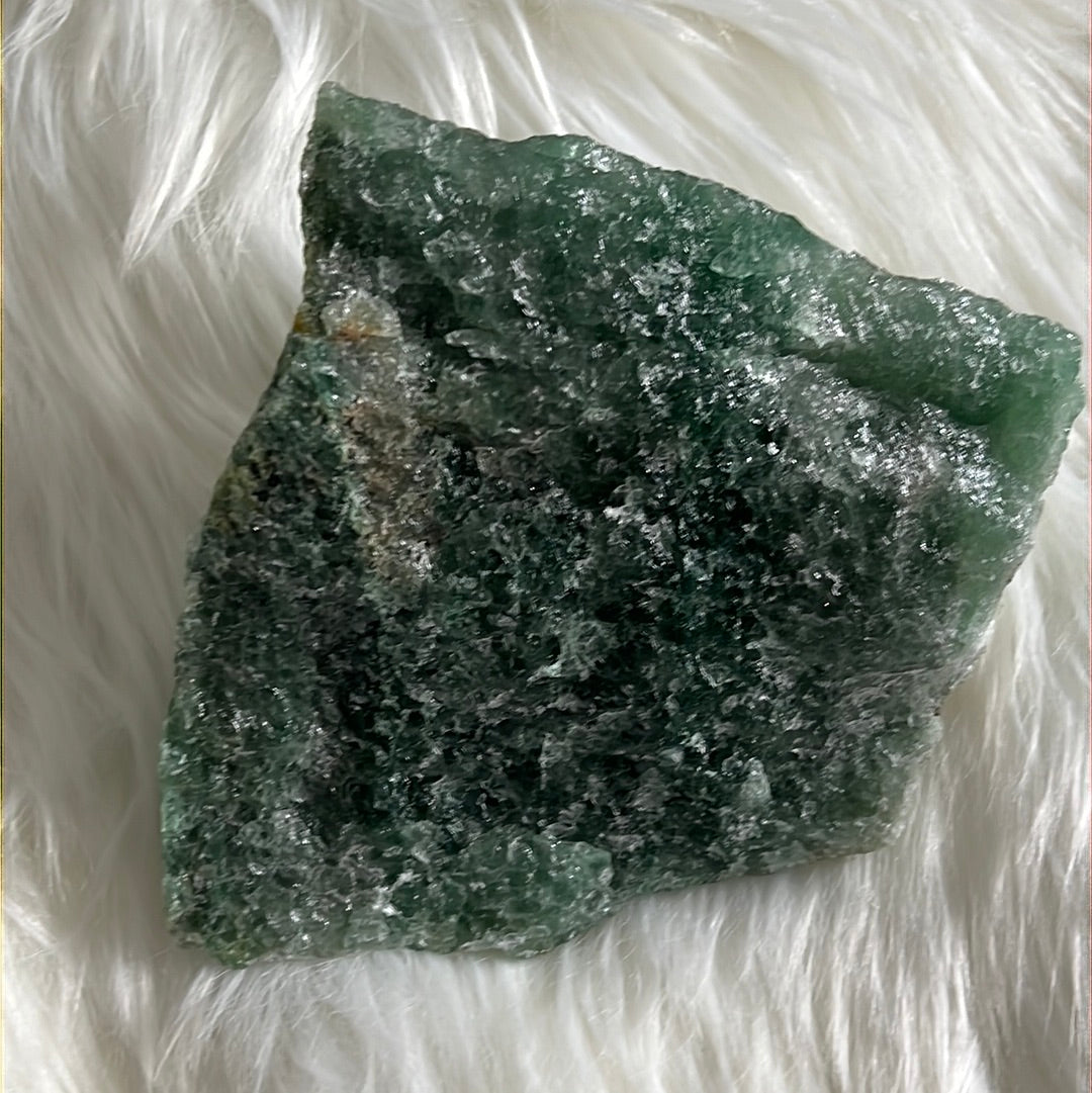 Raw Green Aventurine healing stone - Lucky crystal